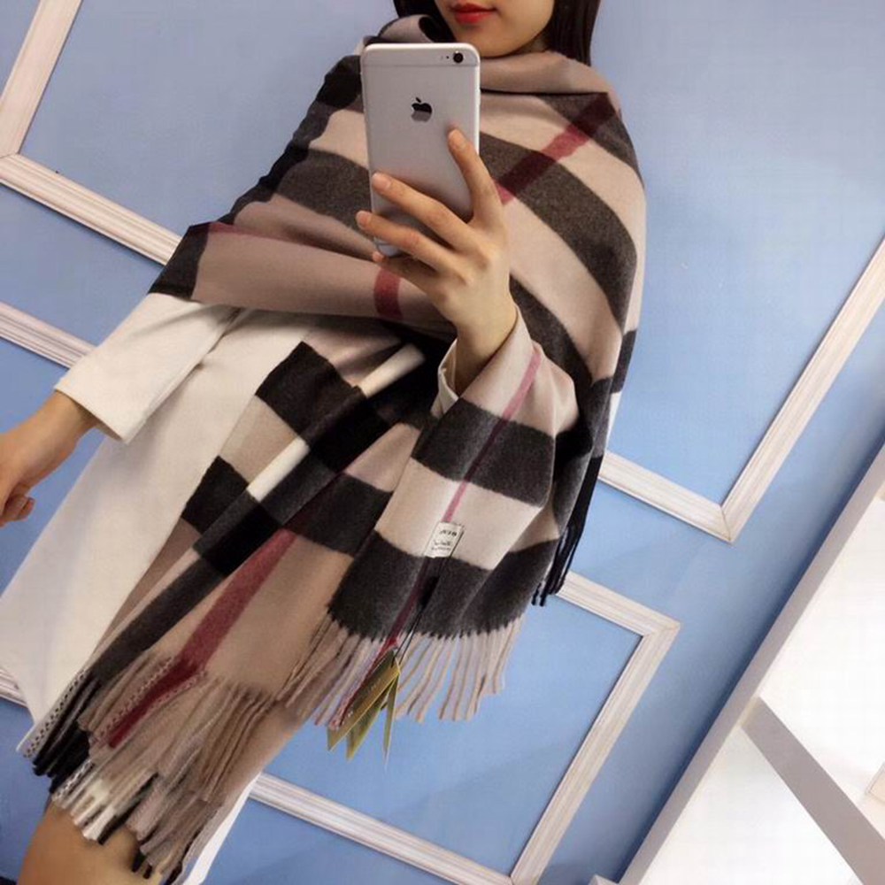 B**rry scarf